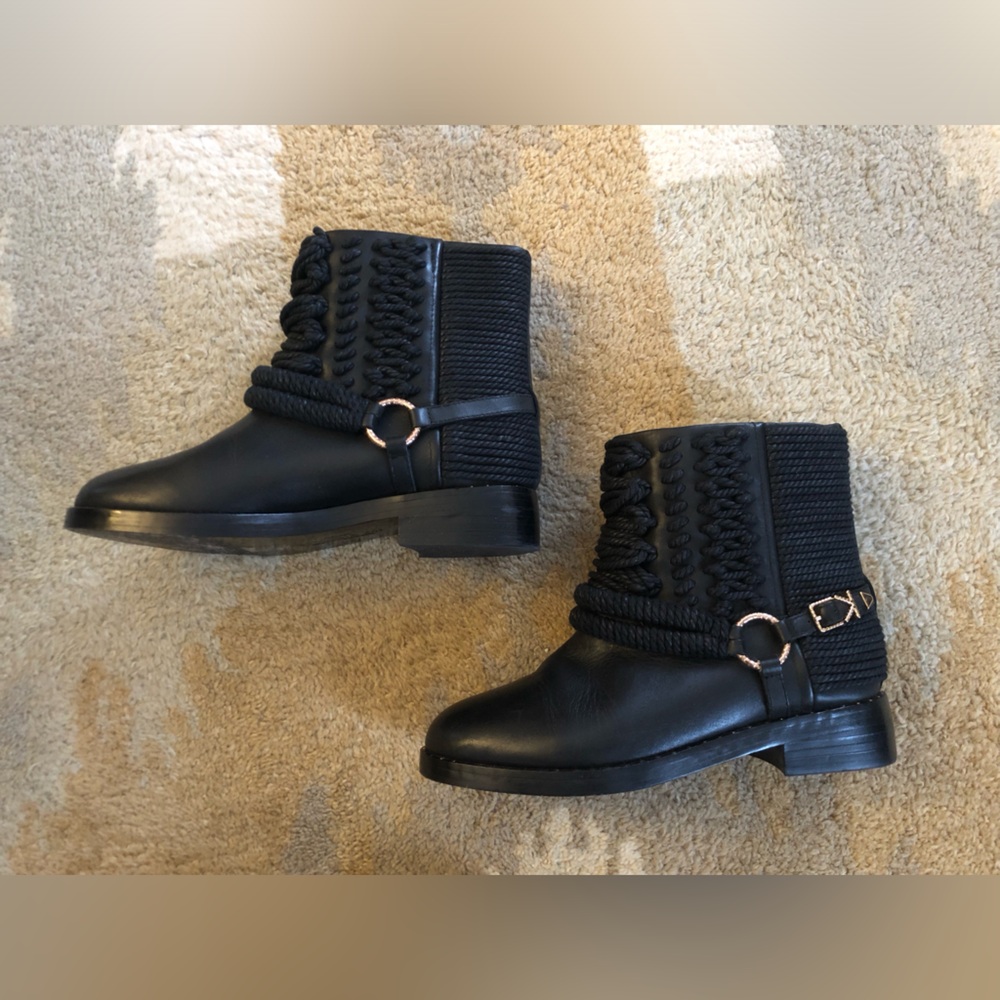 IVY KIRZHNER New York Black Leather Bond Engineer Mid Top Boot Sz 7.5 EUC!